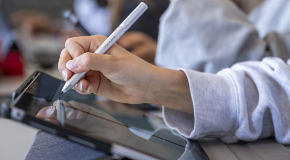 Tablet und Stylus, kreatives Arbeiten am Touchscreen.