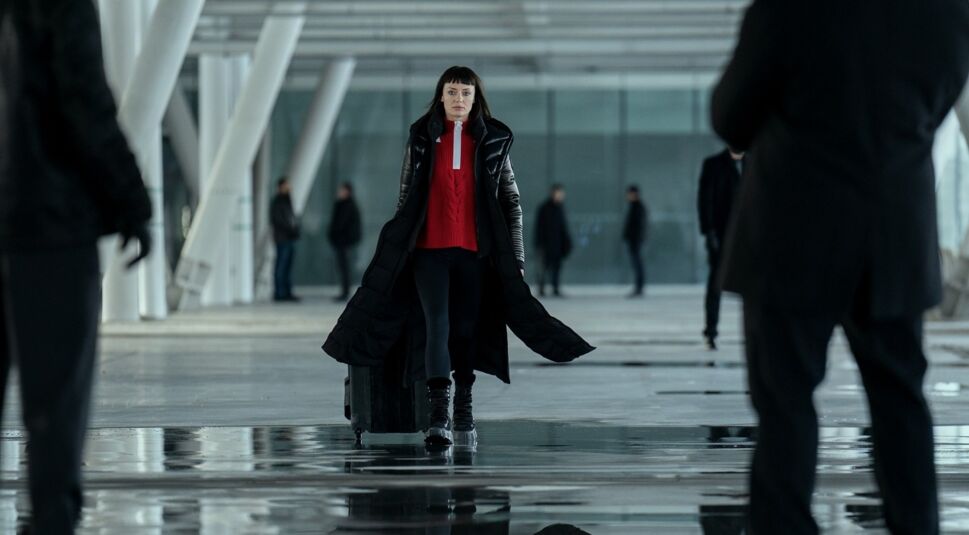 Laura Haddock in The Recruit