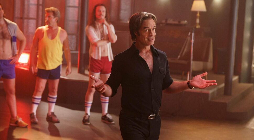 Murray Barlett als Nick De Noia in Welcome to Chippendales