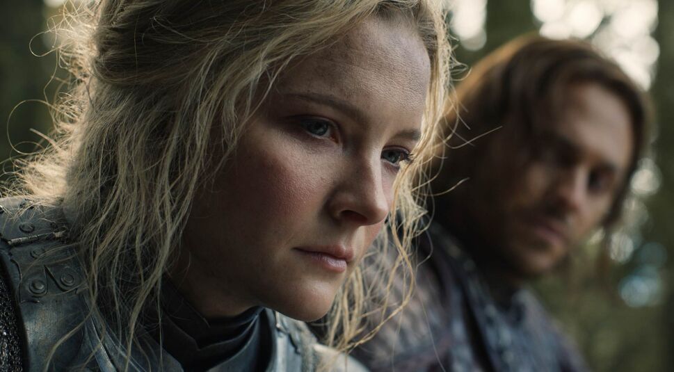 Galadriel (Morfydd Clark) in Nahaufnahme