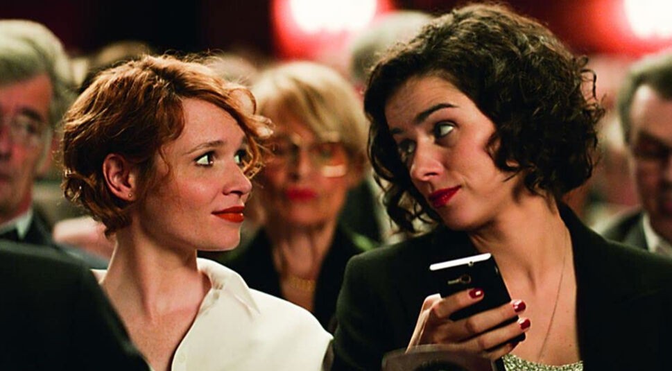 Karolin Herfurth und Nora Tschirner reden zusammen