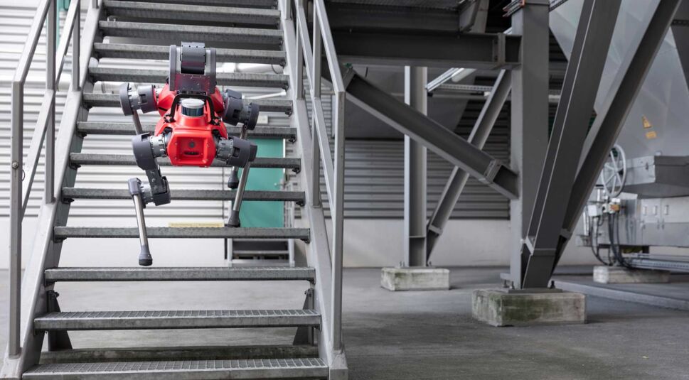  Der Einsatzzweck der ANYmal-Roboter-Lösung ist überwiegend in der routinemäßigen Inspektion von großen industriellen Anlagen und Maschinen.