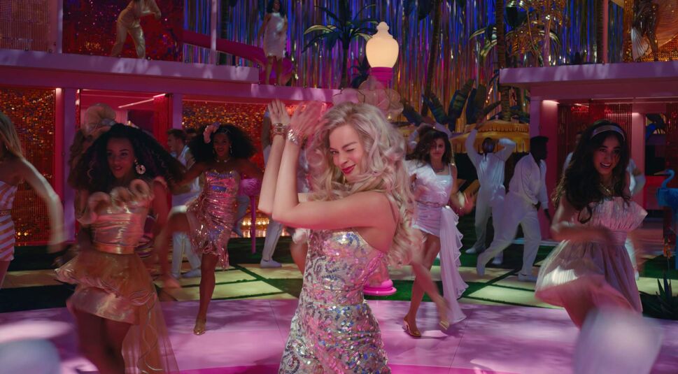 Margot Robbie tanzt als Barbie