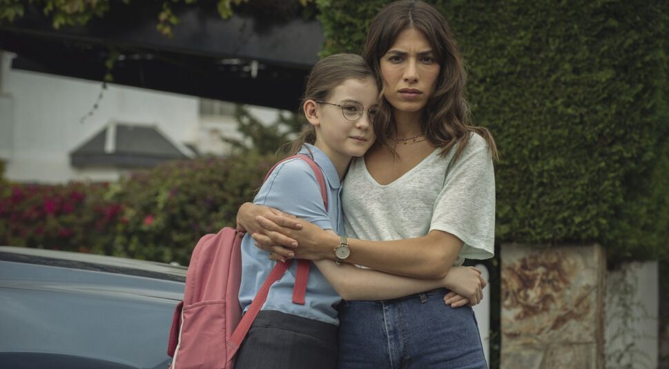 Evin Ahmad und Indica Watson in Who is Erin Carter