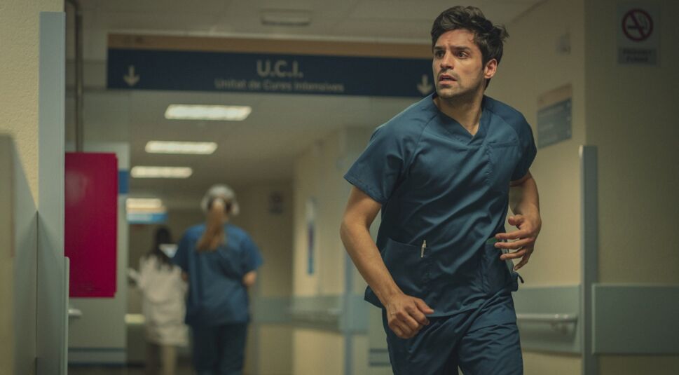 Sean Teale in Who ist Erin Carter