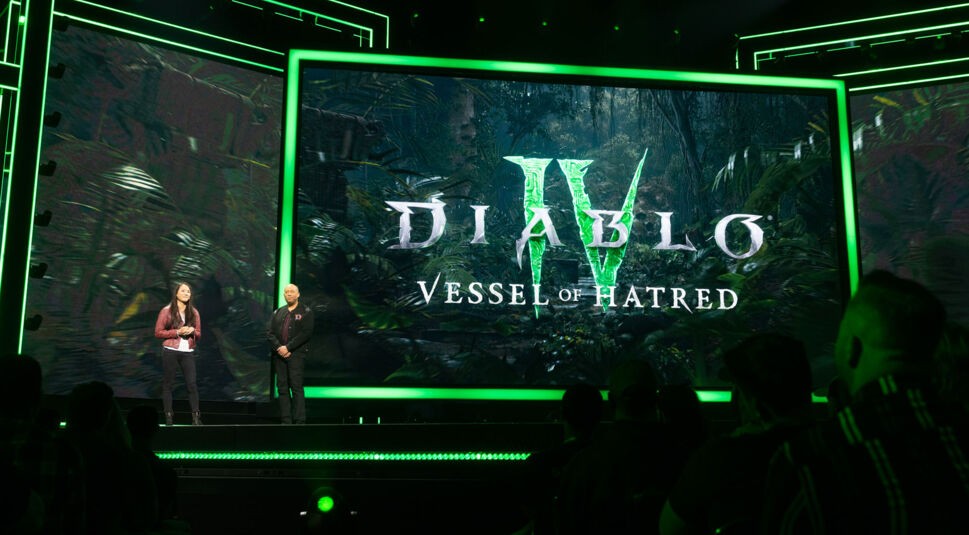 "Diablo IV: Vessel of Hatred" ist auf der BlizzCon-Leinwand zu lesen