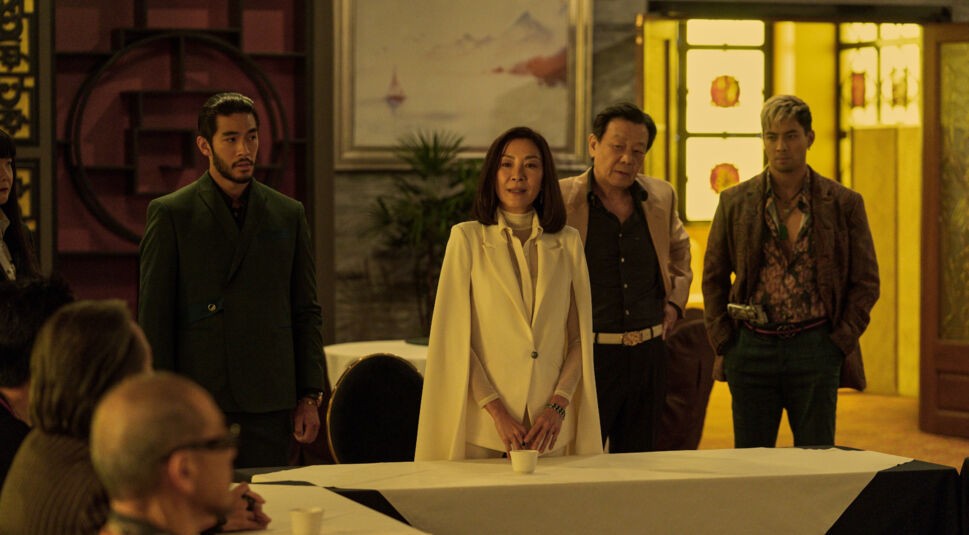 Justin Chien, Michelle Yeoh und Johnny Kou in The Brothers Sun