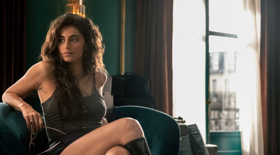 Begoña Vargas als Cameron im Cast von Berlin