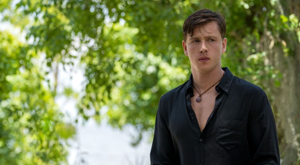 Harris Dickinson als Chase in "Der Gesang der Flusskrebse"