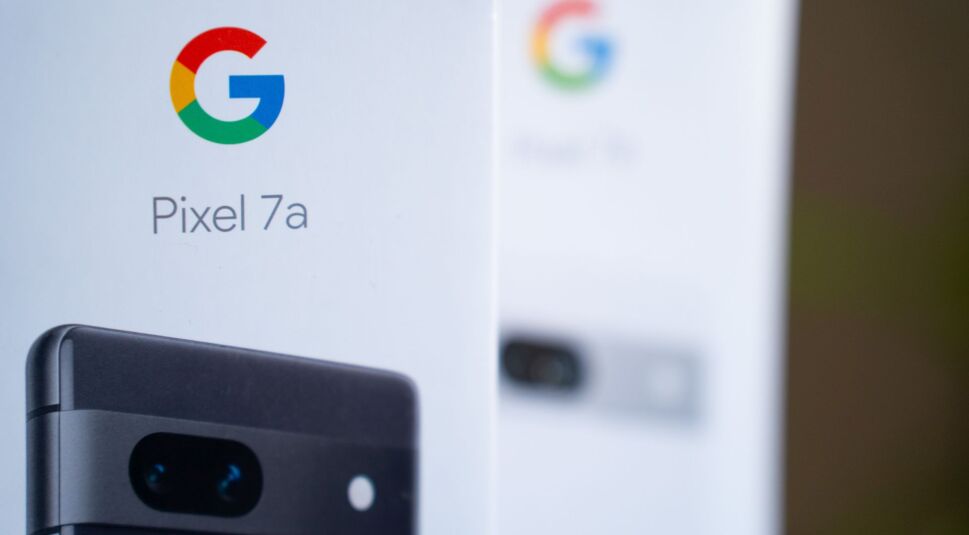 Die Verpackung des Pixel 7a