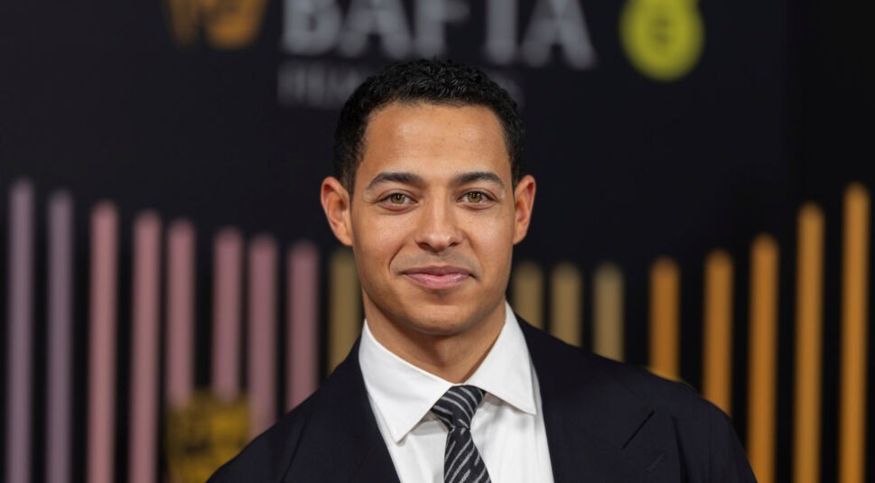 Porträtaufnahme von Daryl McCormack bei den BAFTA-Awards