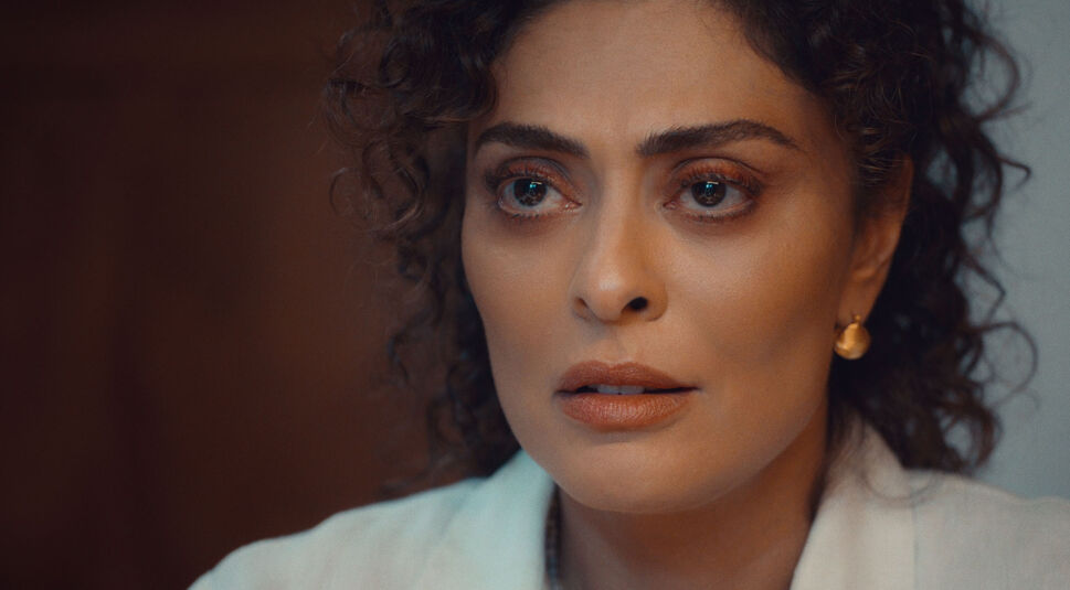 Juliana Paes in Verzweifelte Lügen