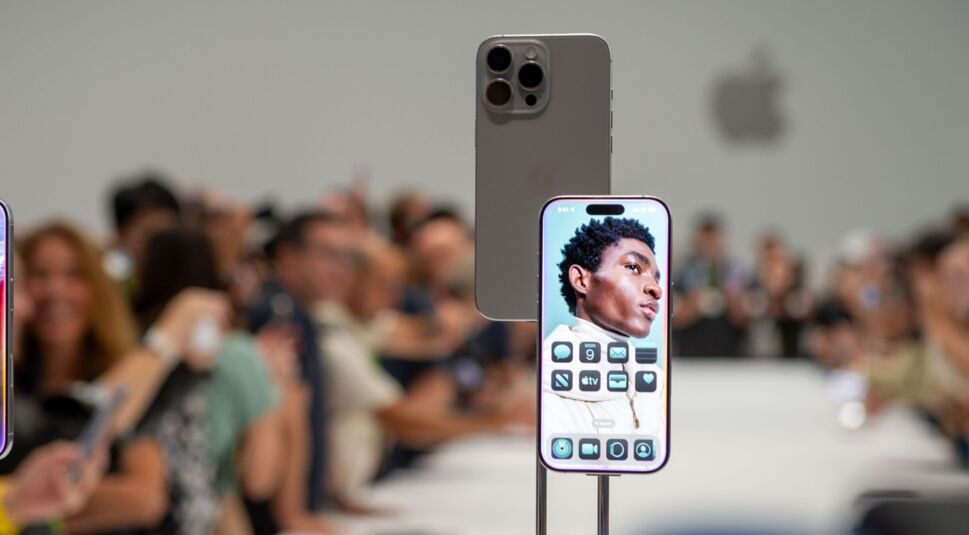 Das iPhone 16 Pro nach seiner Vorstellung im Apple-Hauptquartier