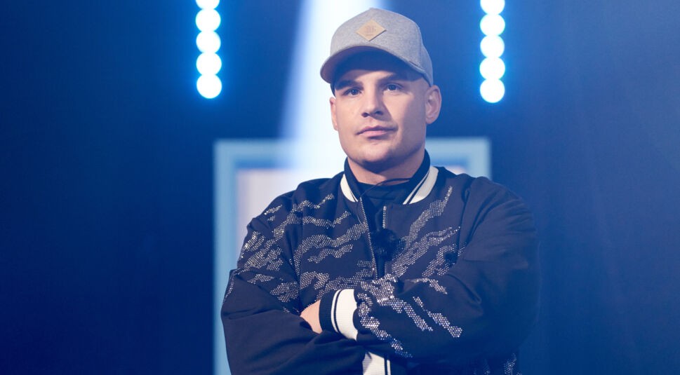 Pietro Lombardi in Licht Aus