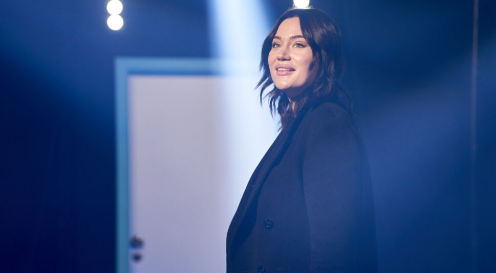 Gloria Burkhandt in Licht Aus