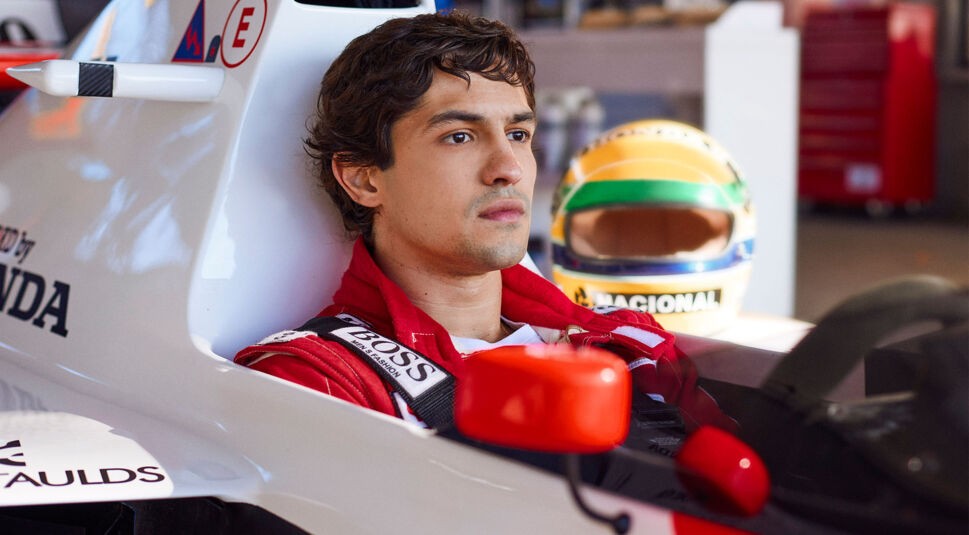 Gabriel Leone in Senna