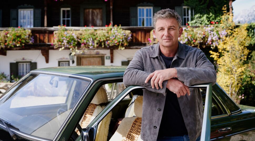 Der Bergdoktor Staffel 19: Alle Infos "Der Bergdoktor"-Star Hans Sigl bei Dreharbeiten zur Serie.