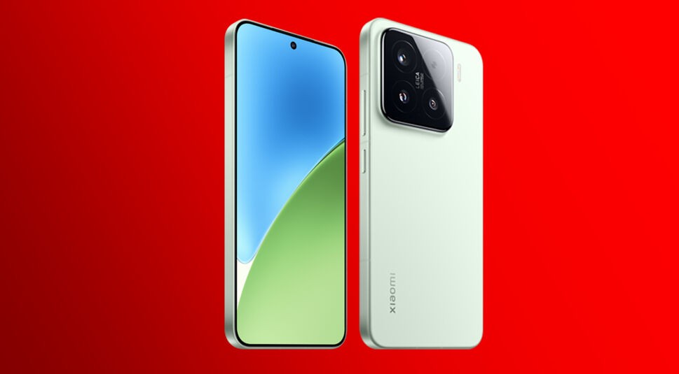 Auf dem Bild ist das Xiaomi 15 in einem hellgrünen Farbton vor einem roten Hintergrund zu sehen. Das Smartphone wird von vorne und hinten gezeigt – auf der Vorderseite ein randloses Display mit Punch-Hole-Kamera, auf der Rückseite ein quadratisches Kamera-Modul mit Leica-Branding. Das Design ist modern mit flachen Kanten und einem schlanken Gehäuse.