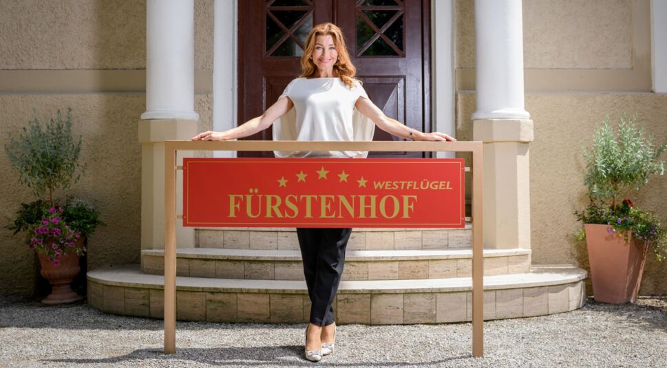 Daniela Kiefer bei einem Fototermin für "Sturm der Liebe".