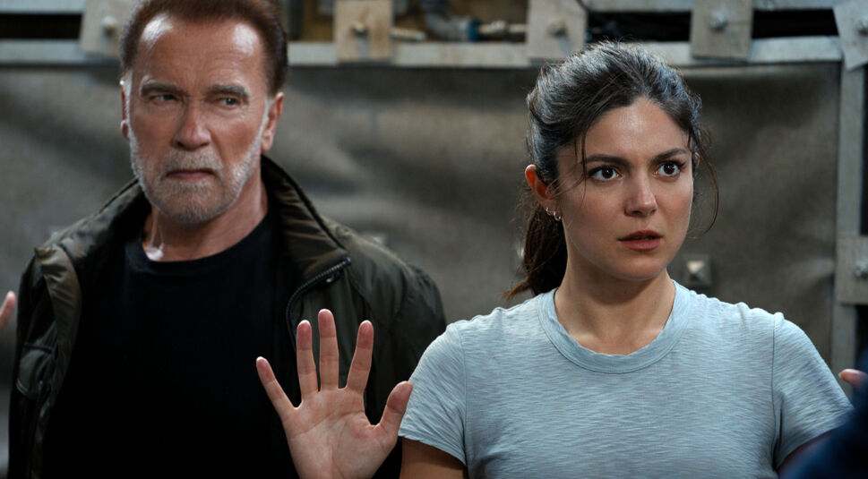 Arnold Schwarzenegger und Monica Barbaro in FUBAR
