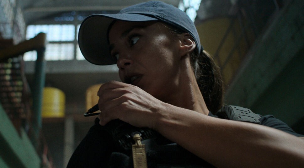 Alice Belaïdi in K.O.