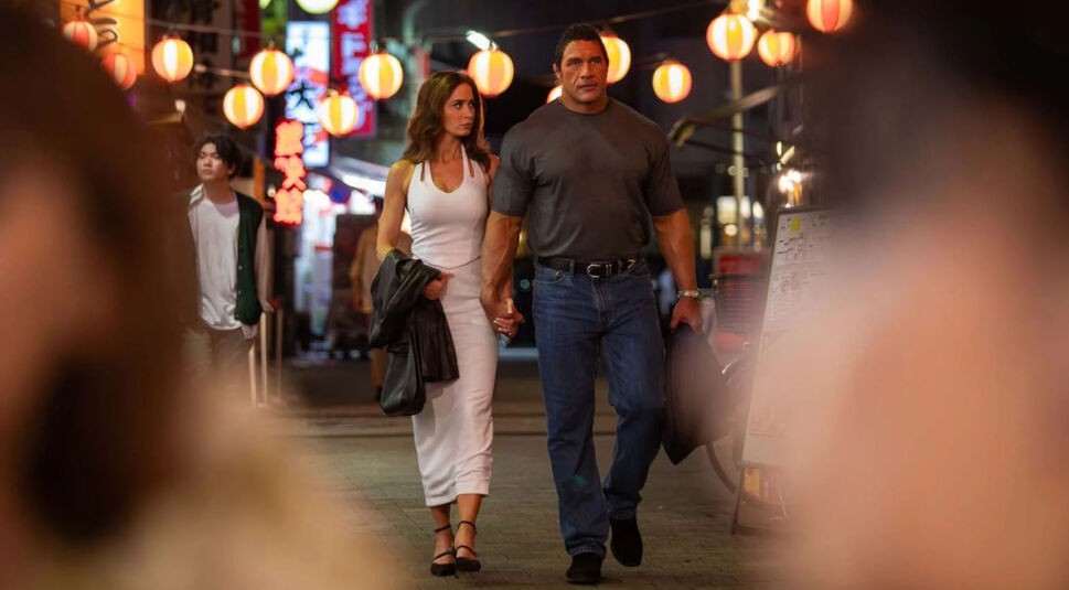 Dwayne Johnson und Emily Blunt in The Smashing Machine