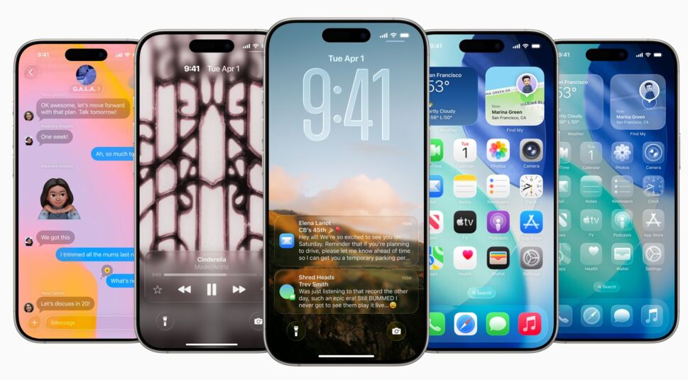 Mehrere iPhones sind mit iOS 26 auf dem Display zu sehen.
