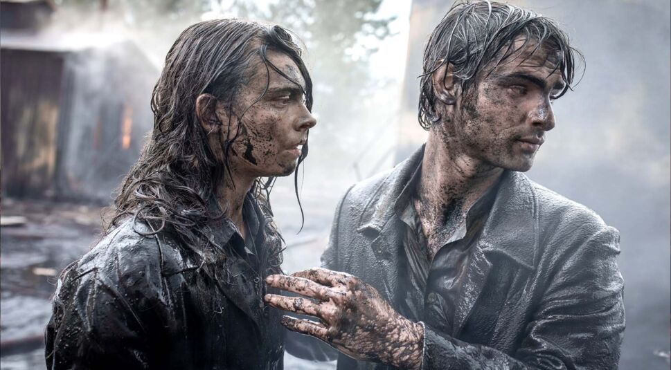 Harriet Herbig-Matten und Aaron Hilmer in Schwarzes Gold