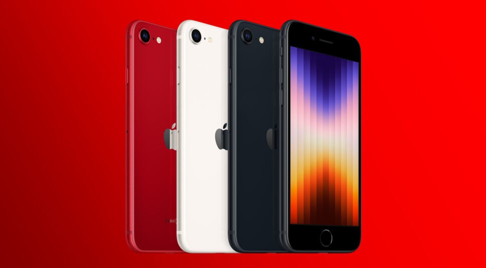 Im iPhone-Größen-Vergleich ist das iPhone SE in Rot, Weiß und Schwarz mit klassischem Homebutton-Design dargestellt.