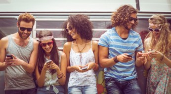 Social Media Ticker News Snapchat Instagram Facebook Twitter Messenger WhatsApp