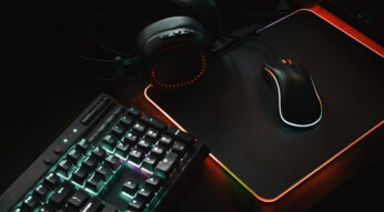 Maus, Tastatur und Headset