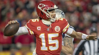 NFL-Star Patrick Mahomes bei einem Spiel.
