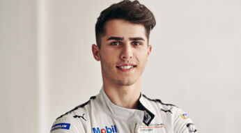 Der Formula-E-Fahrer Thomas Preining von Porsche Motorsport