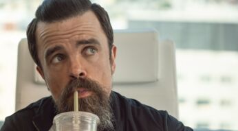 Bild aus der Thriller-Komödie "I Care A Lot".