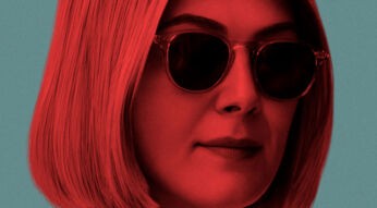 Rosamund Pike auf dem Poster zu Netflix' I Care a Lot
