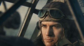 Ein Kämpfer einer Spezialeinheit sitzt in einer Flugmaschine im angekündigten Spiel "Call of Duty: Vanguard".