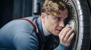 Matthias Schweighöfer als Ludwig Dieter im Film Army of Thieves