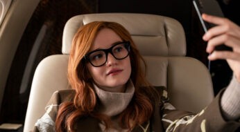 Anna Delvey nimmt ein Selfie im Privatjet auf