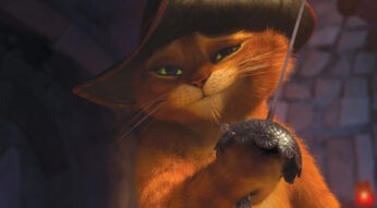 Der gestiefelte Kater hält seinen Degen und lächelt verwegen