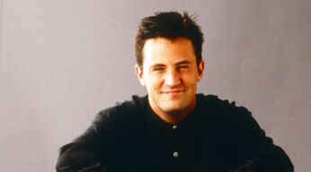 Matthew Perry in einer Friends Szene