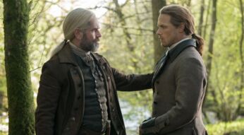 Duncan Lacroix und Sam Heughan in Staffel 5 von "Outlander"
