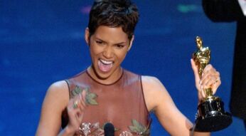 Halle Berry mit dem Oscar in der Hand