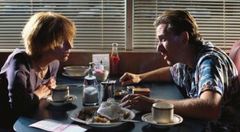 Pumpkin (Tim Roth) und Honey Bunny (Amanda Plummer) sitzen sich im Diner gegenüber