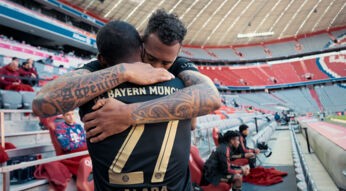 Szenenbild aus der Dokumentation "FC Bayern Munich - Behind the Legend"