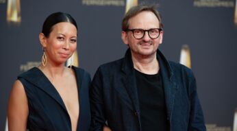 Die Schspielr Minh-Khai Phan-Thi und Milan Peschel