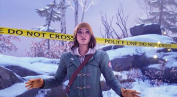Auf dem Bild aus Life is Strange: Double Exposure Test ist Max vor einem mit gelbem „Police Line Do Not Cross“-Absperrband in einer verschneiten Waldlandschaft zu sehen. Sie trägt eine gelbe Mütze, einen grünen Mantel und braune Handschuhe. Ihr Gesichtsausdruck wirkt nachdenklich und konzentriert, als ob sie an einem Tatort Hinweise untersucht. Die winterliche Umgebung verstärkt die kühle, mysteriöse Stimmung der Szene.