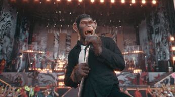 Jonno Davies als Robbie Williams im Film "Better Man".