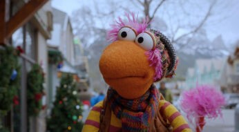 Im Weihnachtsspecial-Artikel siehst du eine Szene aus Die Fraggles: Der erste Schnee. Darauf siehst du Gobo