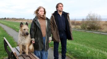 Liv Clasvogt und Bjarne Mädel in "Sörensen fängt Feuer".