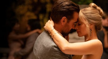 Auf dem Bild aus dem Film A Big Bold Beautiful Journey ist ein Paar in einer Tanzszene zu sehen.